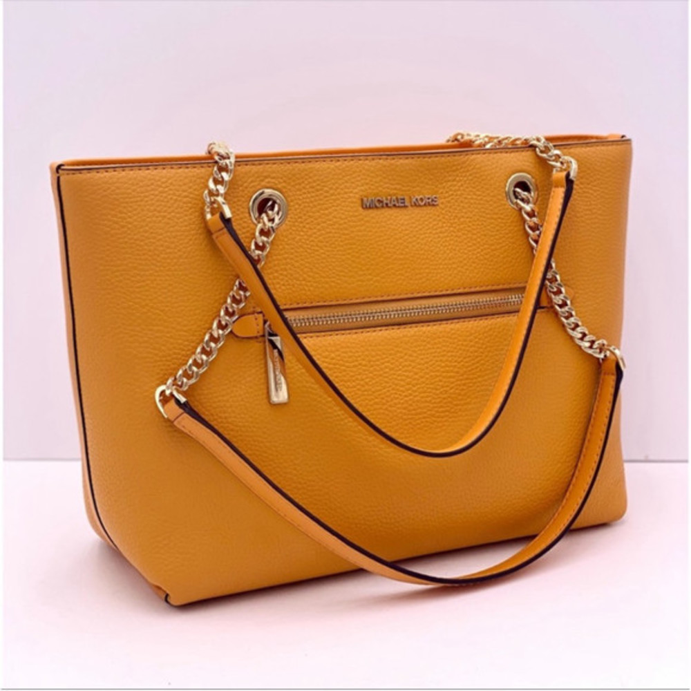 New Michael Kors Medium Front Zip
Chain Tote Bag Leather HONEYCOMB